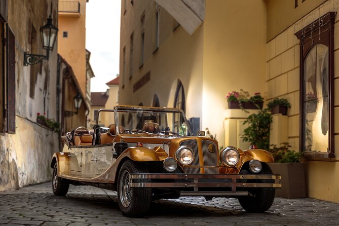 1 hour Old timer Convertible Prague Sightseeing Tour - The Guides: Fun Facts, Clear Storytelling, and Names You Might Want to Request