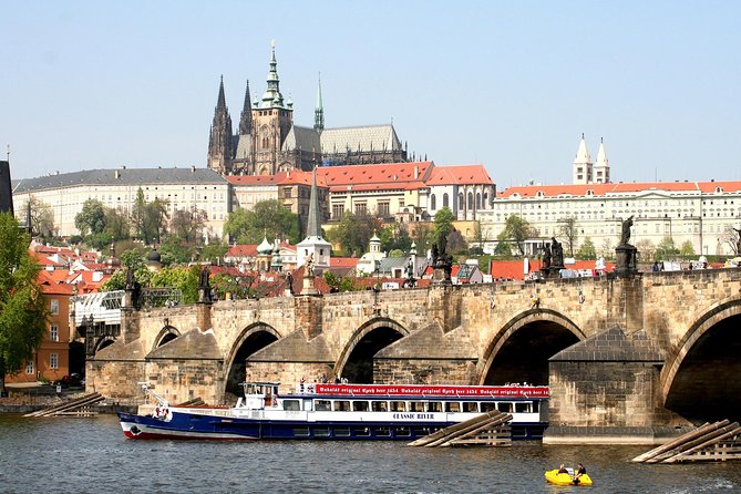 1 hour Prague Panoramic Vltava River sightseeing Cruise - Where You Board at Pier 17, and How Early to Get There