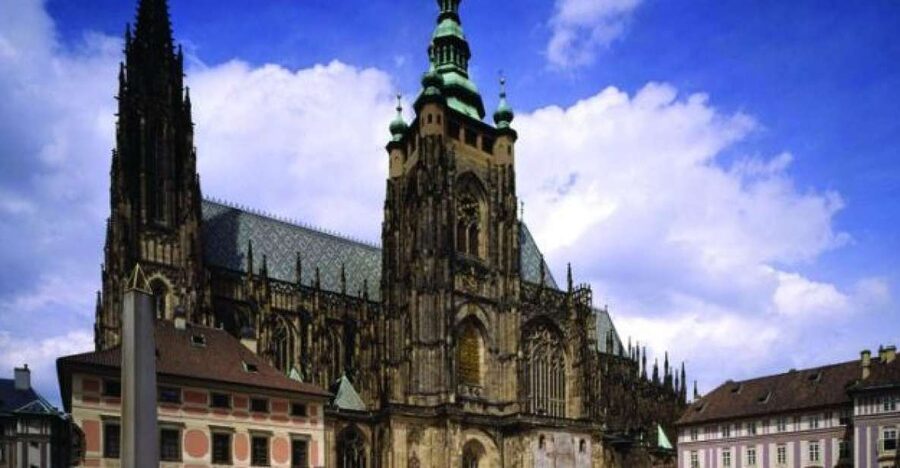 3-Hour Prague Castle & Interiors Tour - St. Vitus Cathedral: Faith, Power, and Big Architecture