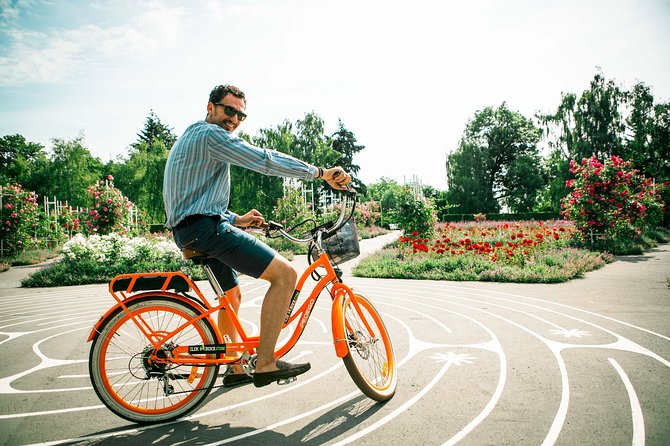 7 BEST VIEWS - PRAGUE eBIKE TOUR - Culture stops along the way: Rudolfinum and Kafka’s Prague