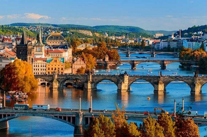 Airport Transfer: Prague Airport PRG to Prague by Luxury Van - Who should book this transfer