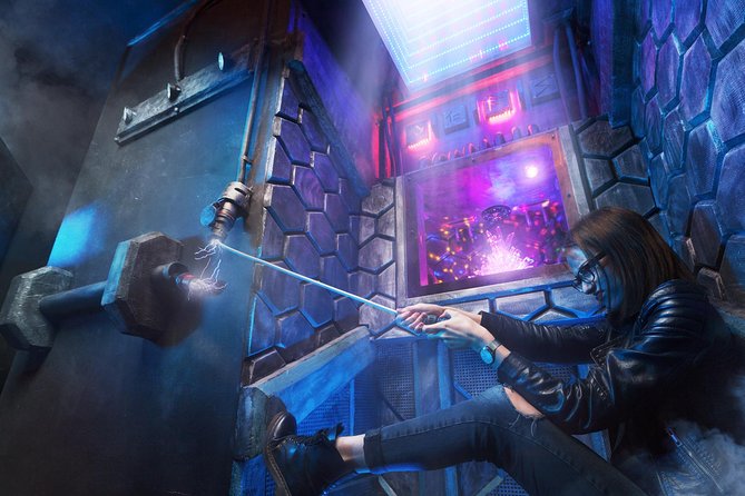 Apocalypse Zombie 2213 Escape Game in Prague - The Story Setup: Your Mission Inside the Bunker Lab