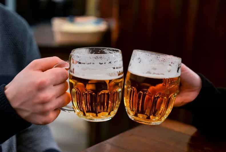 Beer Tour - Value Check: Is $29 Worth It for Three 0.5l Beers and a Spanish Guide?