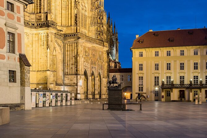 Best views of Prague by night - Hanavsky Pavilion: bridge views that photograph well