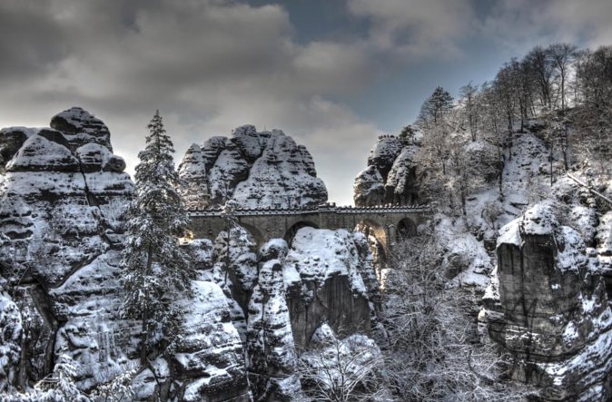Bohemian And Saxon Switzerland Winter Tour from Prague - How the Included Czech Lunch in Hřensko Changes the Day