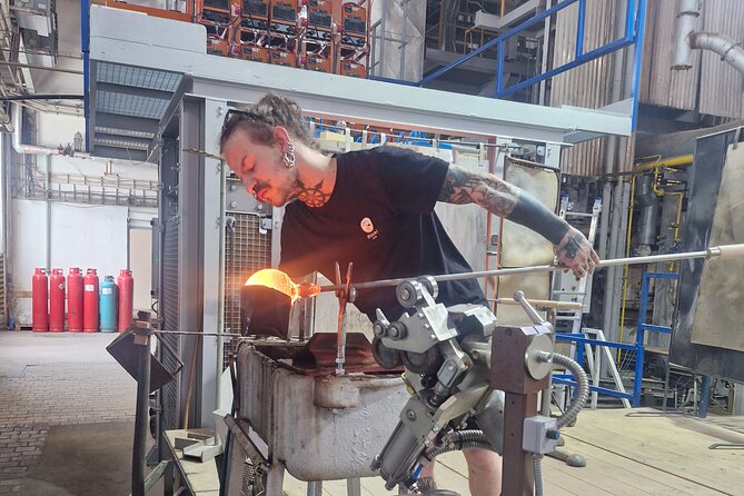 Bohemian Glasswork from Prague - Hana Nova’s Role, and Why the Tour Feels Personal
