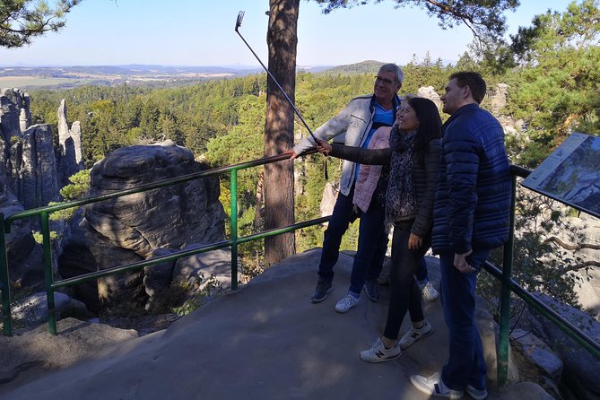 Bohemian Paradise (Český ráj) UNESCO geopark nature walks - Lunch at a local Czech restaurant with real dietary options
