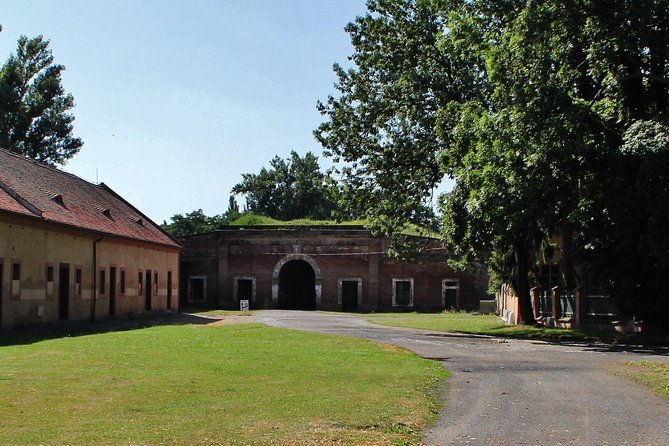 Bus Tour to Terezín from Prague - Comfort, Sound, and Seating on the Bus