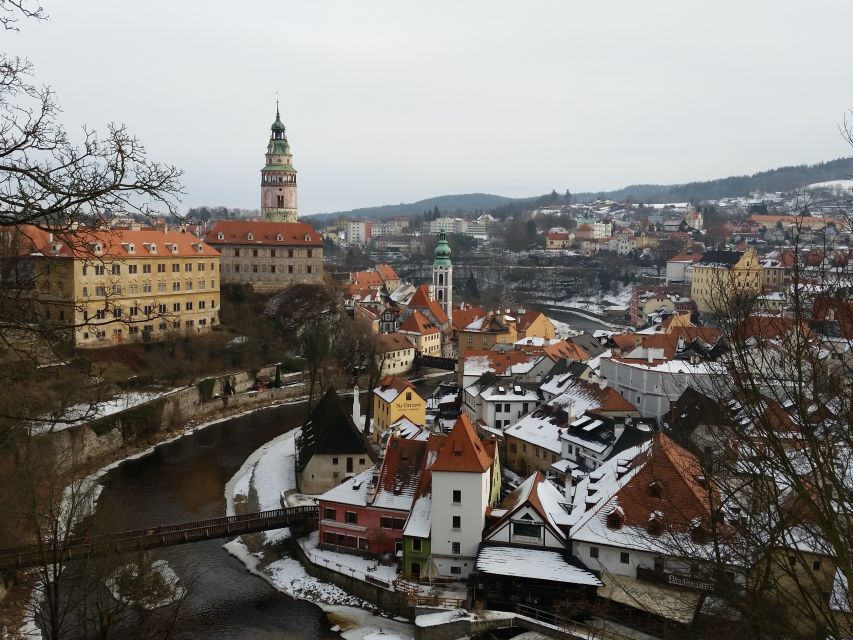 Český Krumlov - FULL DAY TRIP WITH LIVE GUIDE - From Prague’s Náměstí Republiky to South Bohemia, the 2.5-hour coach rhythm