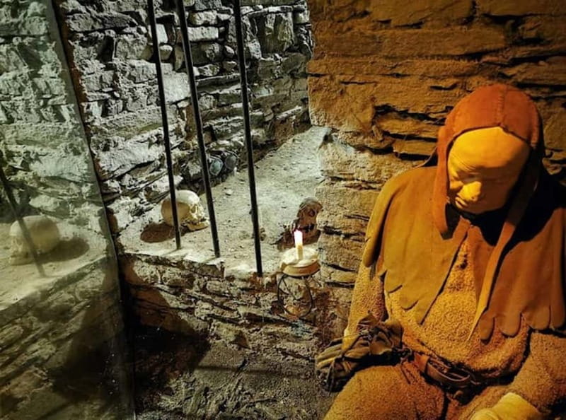 Český Krumlov: Museum of Torture Admission Ticket - Museum of Torture in the Town Hall Cellars: What 400 m² Feels Like