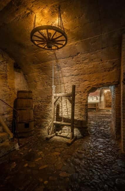 Český Krumlov: Museum of Torture Admission Ticket - How to Photograph in the Cellar: No Flash, Still Plenty of Photos