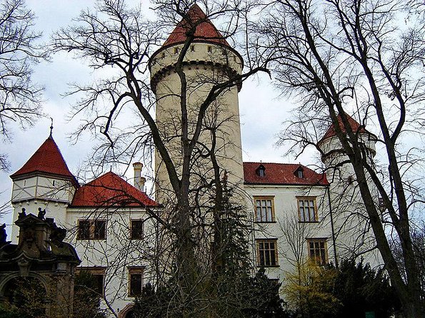 Cesky Krumlov Private day trip from Prague with Lunch and Castle admission - Why Cesky Krumlov feels like a day well spent from Prague