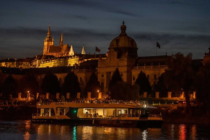 City Sightseeing Prague Hop-On Hop-Off Bus Tour & optional Boat Tour - Timing, Frequency, and Traffic: How to Minimize Waits and Stress