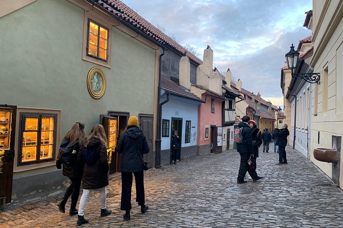 Complete Prague Castle Tour (Tickets to Interiors Included) - The guide matters, and the reviews point to a consistent style