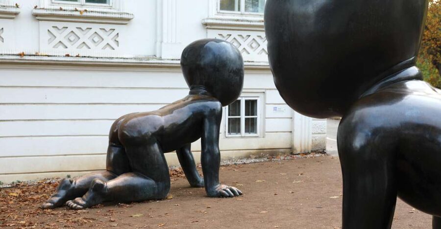Contemporary art tour in Prague: the works of David Černý - The 90-Minute Plan: How the Walk Stays Focused