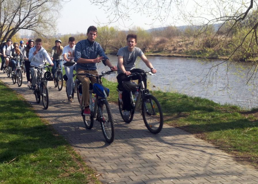 Coutryside bike tour to Karlstejn Castle. - Switching to Berounka: countryside calm and the feel of real distance