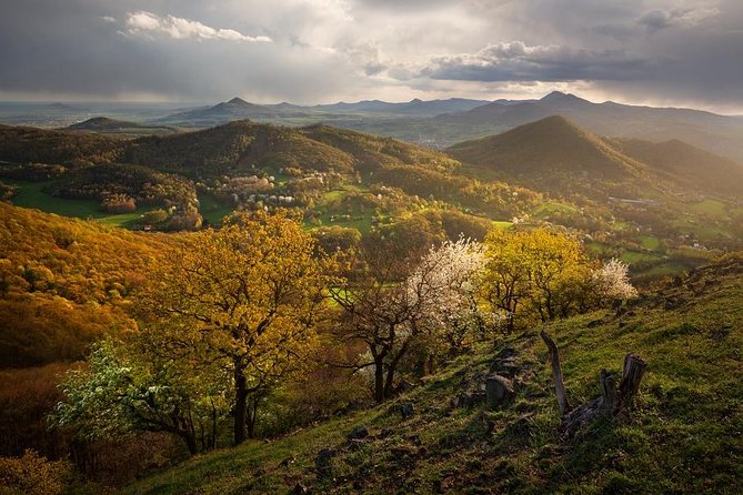 Czech garnet panning, scenic drive, farm & cheese, lunch & beer - Key things you should know before you go