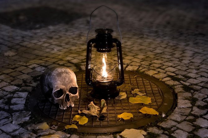 Dark Shadows of the Old Town: A Self-Guided Audio Tour of Prague - VoiceMap on Your Phone, Offline Audio, and Choosing the Right Time to Go