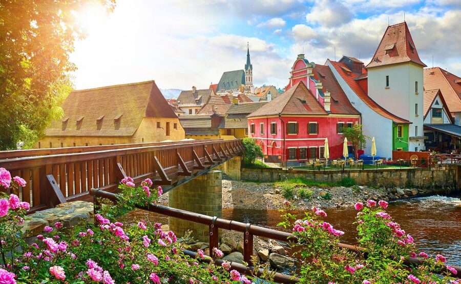 Daytrip from Prague to Český Krumlov via Hluboká - Latrán and the Český Krumlov castle zone: the medieval core you came for