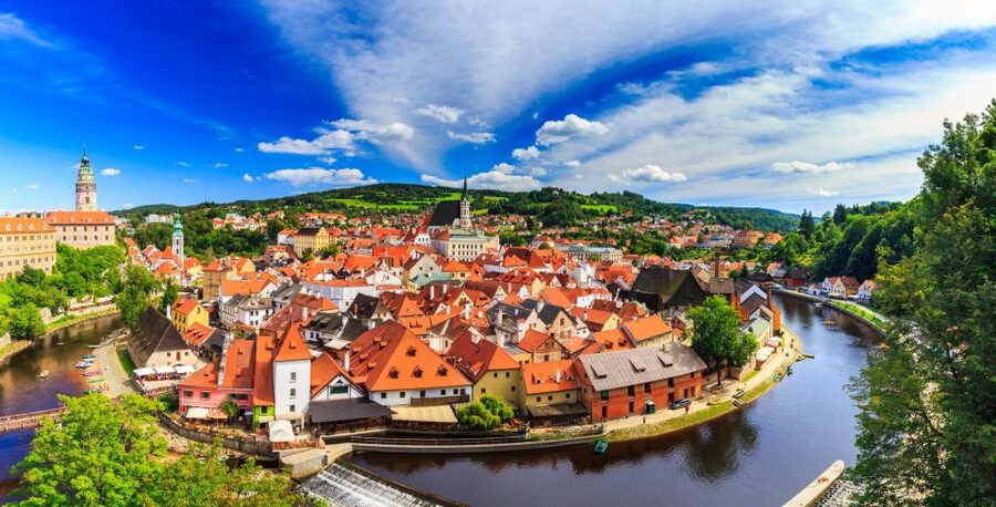 Daytrip from Prague to Český Krumlov via Hluboká - Free time and shopping: how to use it without wasting it