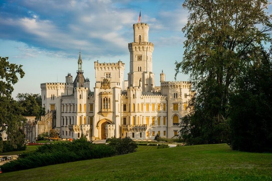 Daytrip from Prague to Český Krumlov via Hluboká - Price and logistics: is $304 per person fair for what you get?