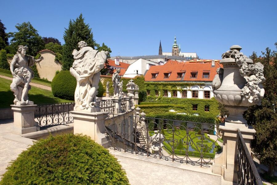 Discover Prague Private Tour - 3 hours - Charles Bridge, where the day starts in the oldest style