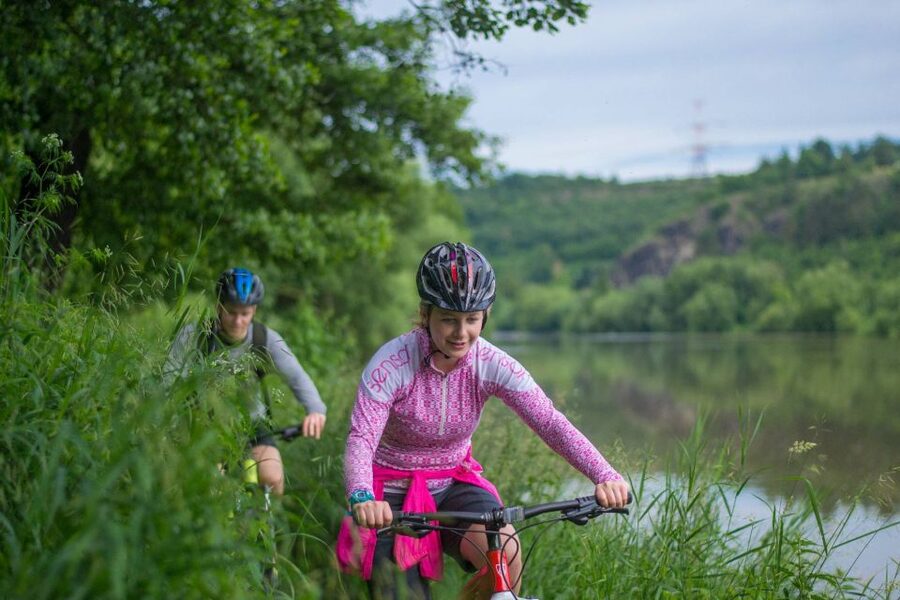 E-Bike Day Trip: Visit a Roman Castle and Taste Craft Beer - Effort level and bike setup: what to expect from the e-bike