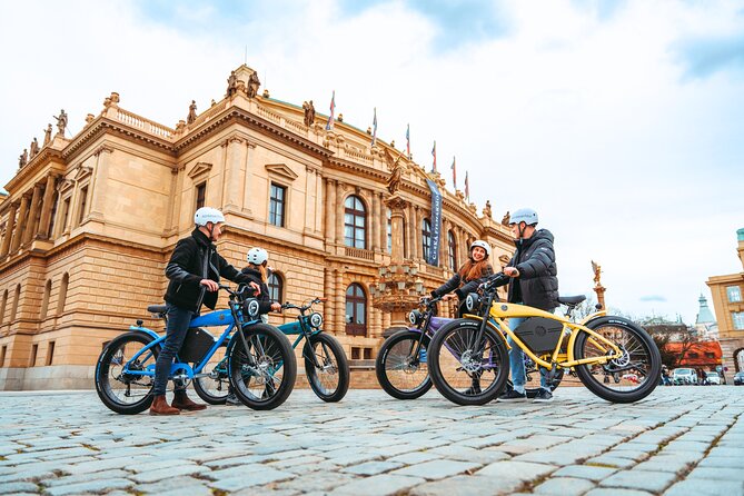 E-BIKE TOUR: 10 Must-See Landmarks & Viewpoints in Prague 1-8per. - Starting at Saská, Then Getting Your Bearings in Malá Strana