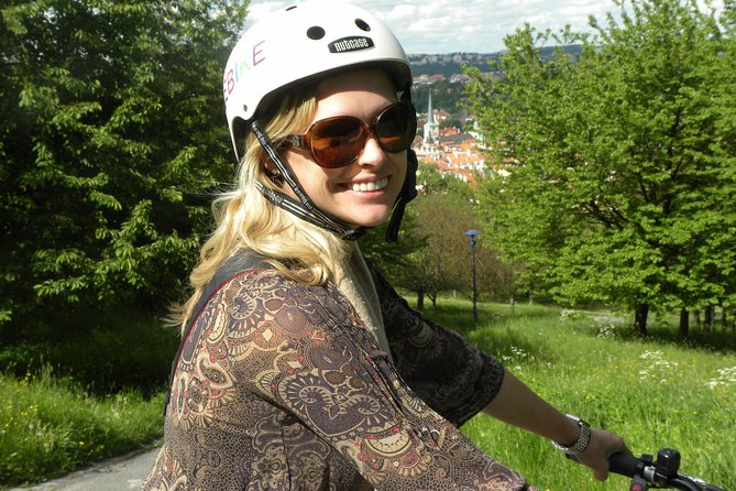 Ebike Prague Tour - Lesser Town glide and the baroque-lane feeling