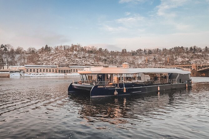 Evening Eco Cruise With a Glass of Prosecco in Bohemia - Prague at night, powered by a fully electric boat