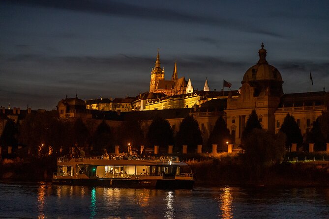 Evening Eco Cruise With a Glass of Prosecco in Bohemia - Boarding, seating, and where to sit for best night views