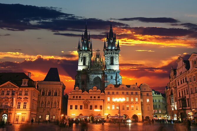 Evening View Walk in Prague - Charles Bridge After Dark: The Panorama You Can Actually Enjoy