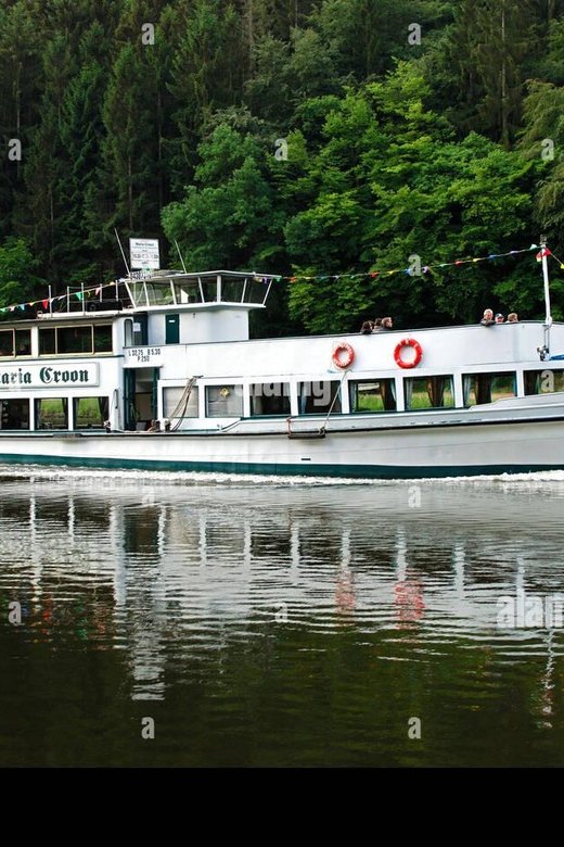 Exclusive Christmas cruise with Christmas Eve buffet - Who should book this Christmas Eve cruise, and who should skip it