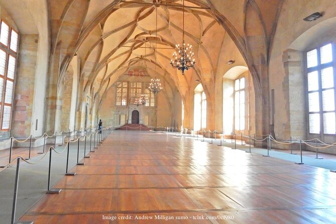Explore the Historic Prague Castle: Private Half-Day Walking Tour - Stop 1: Prague Castle, UNESCO views and the monarchy story (45 minutes)