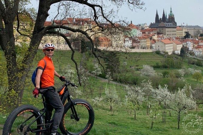 FAT TIRE E-BIKE GREAT TOUR - river, parks & panoramic views tour - Kafka fountain, Rudolfinum, and the Old Jewish Cemetery