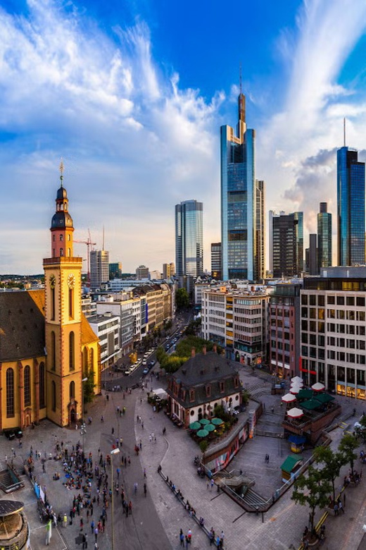 Frankfurt: Guided tour of Frankfurt - The Real Barrio segment and museum-minded wandering