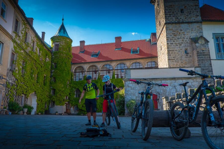 From Prague: E-Mountain Biking Trip to the Bohemian Paradise - Prague to Bohemian Paradise: why this feels special fast