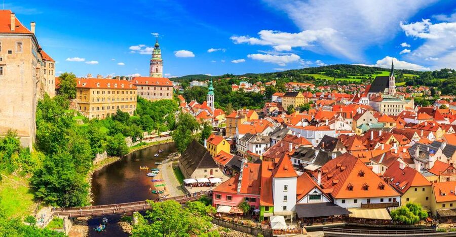 From Prague: Full-Day Trip to Česky Krumlov - Key Points You’ll Care About