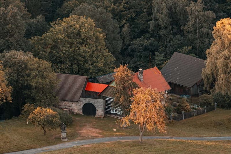From Prague: Hike the Hidden Valleys of Bohemian Paradise - Zigzagging Hruboskalsko: cliffs, valleys, and rock passages