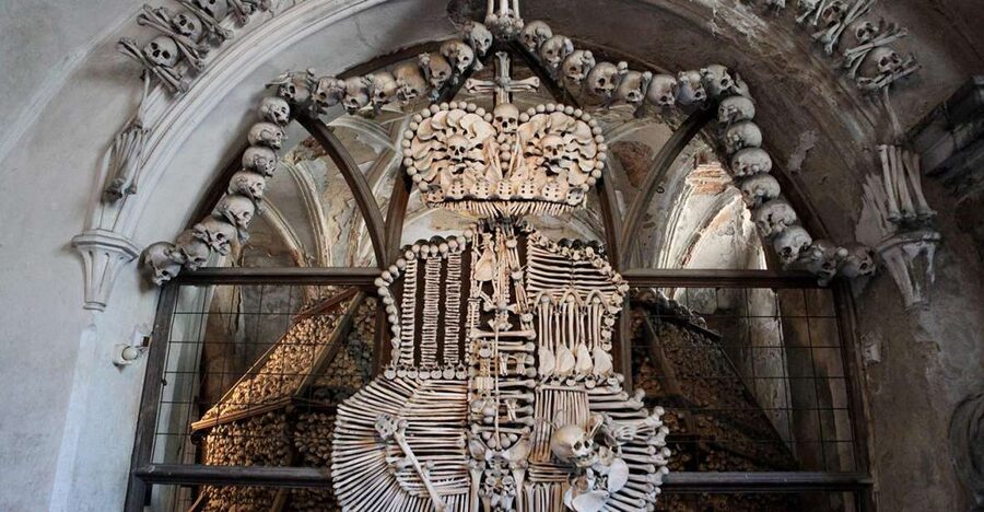 From Prague: Kutna Hora and Bone Chapel Tour - Kutná Hora’s rise: silver money and the Hussite Wars, explained as you walk