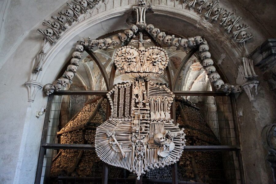 From Prague: Kutna Hora and Bone Chapel Tour - Lunch and breaks: what you get, and what you plan yourself