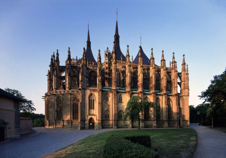From Prague: Kutna Hora Walking Tour & St. Barbara Cathedral - Kutná Hora’s silver-sprint story, and why it still shows