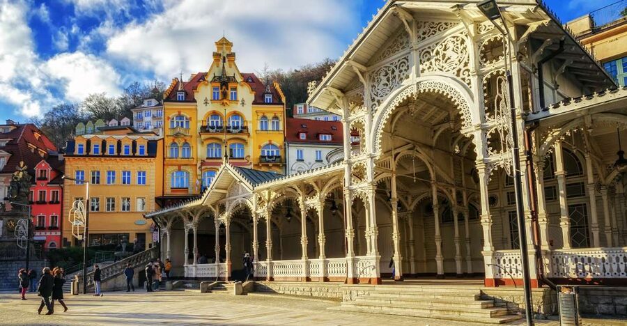 From Prague: Private Karlovy Vary & Crystal Factory Tour - Why Karlovy Vary feels different from Prague