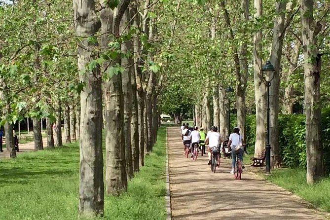 Full-Day All-in-One Electric Bike Tour of Prague (7hrs) - Stop 1 at PRAHA BIKE: Get Your Bearings Before You Fly Off