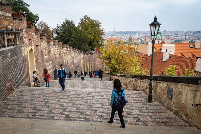 Full-Day Prague Tour with Prague Castle, Lunch and Vltava Cruise - Lunch at a Czech pub: 3 courses, choice menus, and where extra costs can sneak in