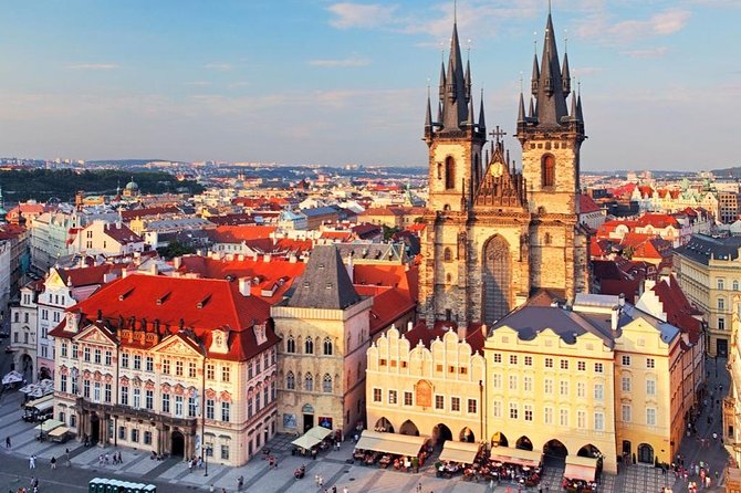 Full-Day Private Prague City tour: Prague Castle and Vltava River Cruise - Vltava River Cruise: A 45-Minute Reset With Views