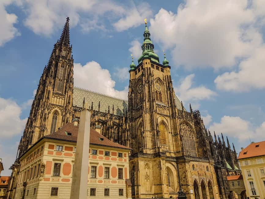 Get&Go:Prague Castle Ticket & E-Guide with Discount Vouchers - Your phone setup: login details, map, and keeping data use low