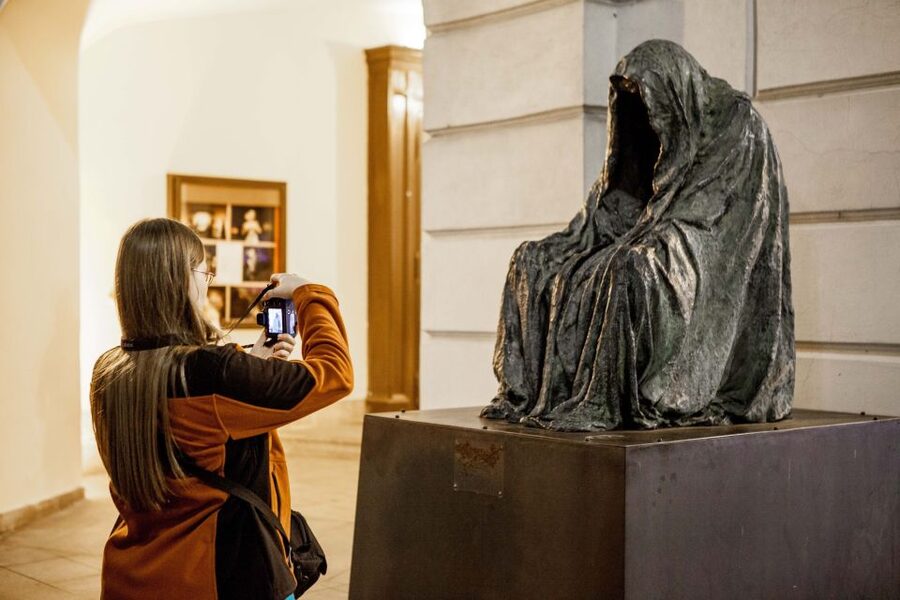 Ghost Walking Tour of Prague - Across Charles Bridge: Night Views and Moving Through the Legend