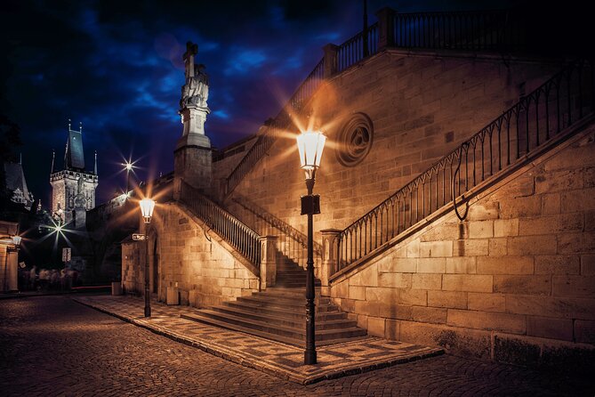 Ghosts and Legends walking tour in Prague - Stop 2: Stare Mesto’s dark lanes, where legends include executions and curses