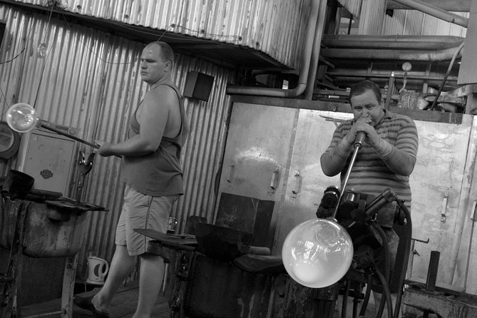 Glass and Brewery Day Trip from Prague - How the Coach Ride, Guide, and Driver Affect Your Day